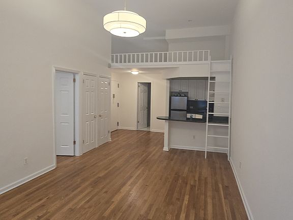 3rd image of 23 W 74th St APT 2A