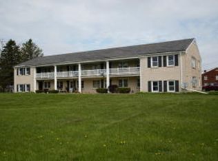 1034 Lakefield Rd APT 2, Grafton, WI 53024