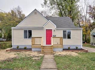 24 E Oak Ave, Lawnside, NJ 08045