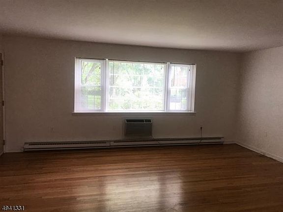 4th image of 206 Main Street C550a #50A
