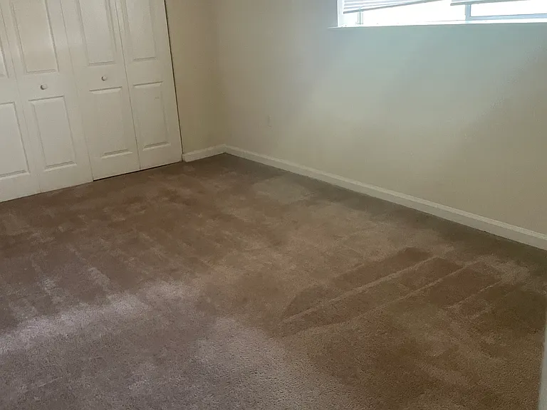 142 Viking Ct — Photo 12