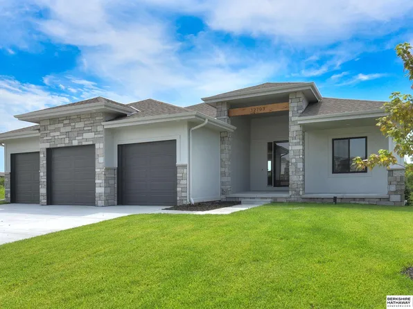 12703 Cooper St, Omaha, NE 68138