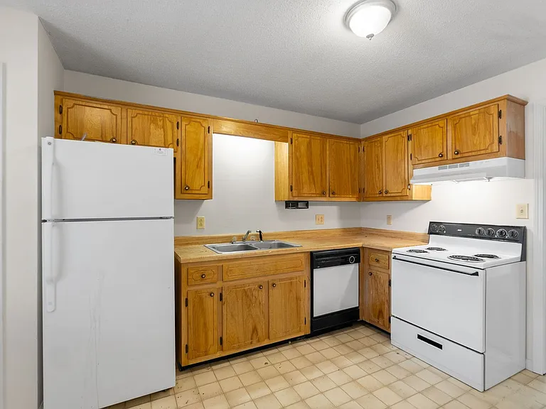 112 Stephanie Dr — Photo 10
