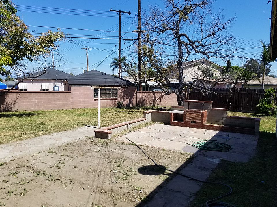 2nd image of 5251 Manzanar Ave