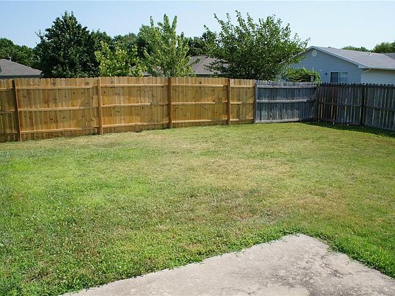 3rd image of 1477 Justin Ct