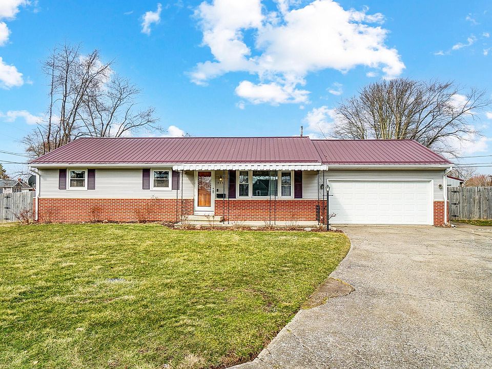 1st image of 642 Belle Aire Pl