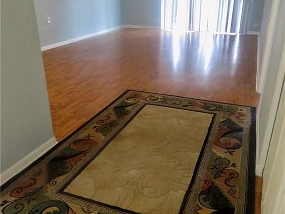3rd image of 2705 Nassau Bnd APT E2