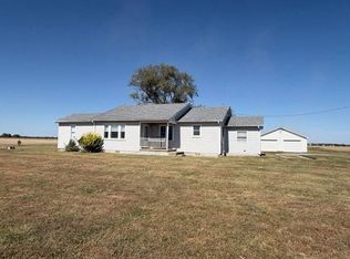 1305 County Road 1400e, Geff, IL 62842
