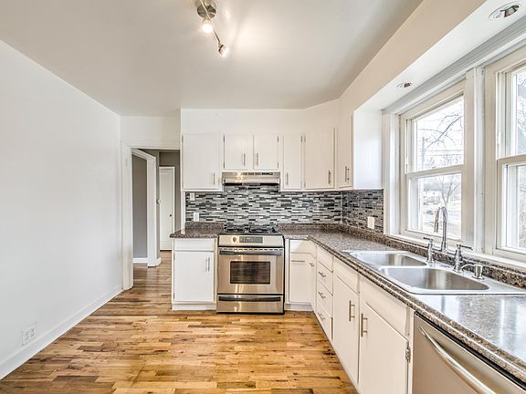 2nd image of 1 N Duchesne Dr