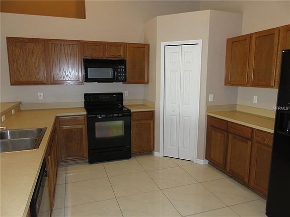 5th image of 610 Koala Ct