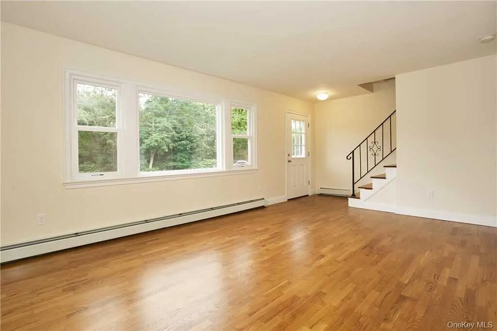 33 Margaret Keahon Drive, Pearl River, NY 10965 — Photo 4