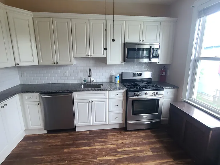 364 Avenue A #2 — Photo 14