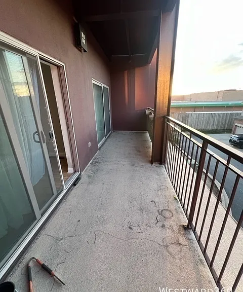 1650 Riverwoods Dr #203 — Photo 8