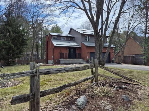 9 Daleman Dr, Bracebridge, ON P1L 1A8