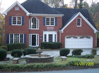 4879 Farm Valley Dr, Woodstock, GA 30188