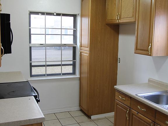 3rd image of 3113 Teakwood Dr