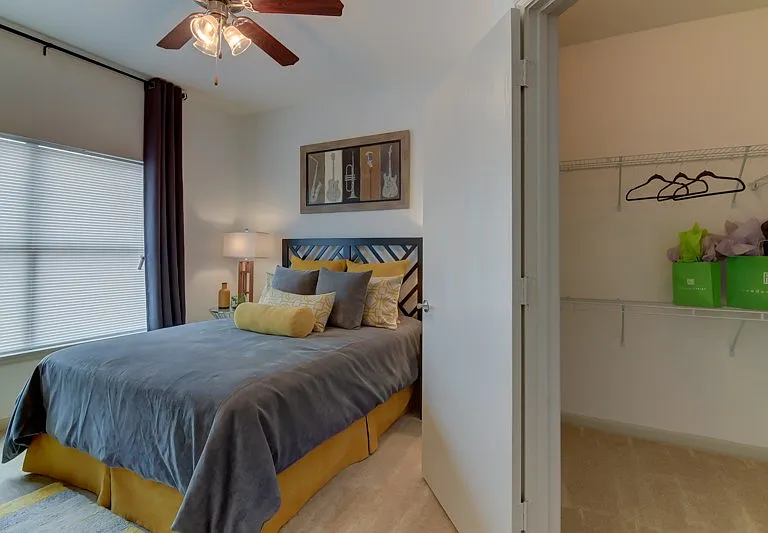 Volar Apartments — Photo 11