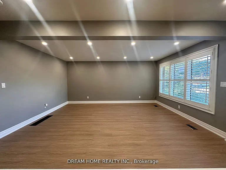 5 Empire Ct #MAIN — Photo 5