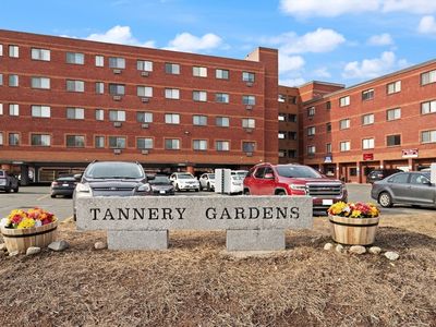 111 Foster St APT 305, Peabody, MA, 01960