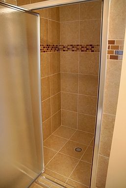 5th image of 1005 Maplehurst Ct APT 1