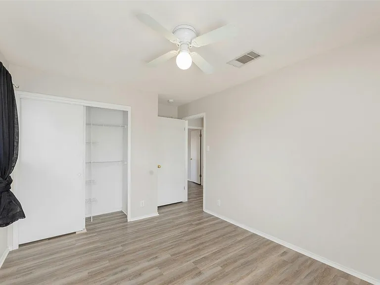 113 Matthew Dr — Photo 30