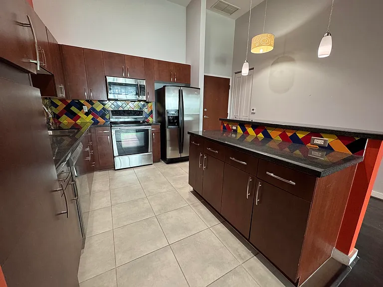 300 S Australian Ave #111 — Photo 7