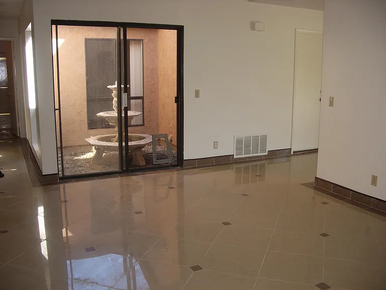 3125 Manistee Dr — Photo 8
