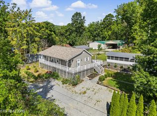 6060 S Circle Dr, Tallassee, TN 37878
