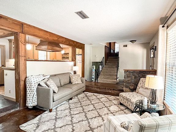 2nd image of 123 Choctaw Dr