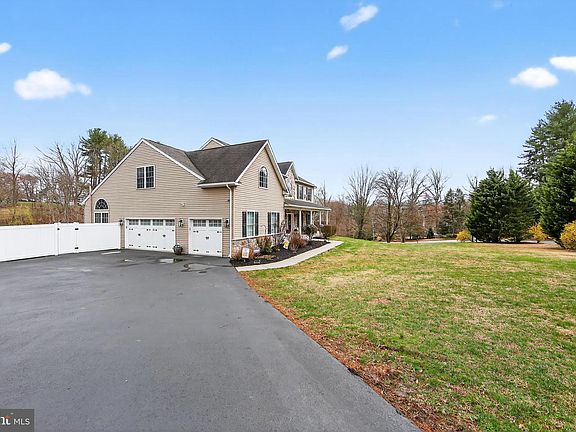 2nd image of 367 Mount Alverno Rd
