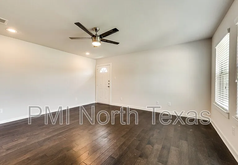 616 N 6th St — Photo 5