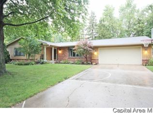 119 Tamarisk Dr, Springfield, IL 62704