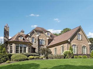 5749 Legends Club Cir, Braselton, GA 30517
