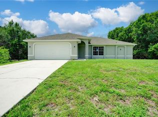 834 Chezy St E, Lehigh Acres, FL 33936