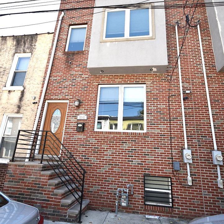 1st image of 2649 Mercer St