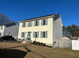 8 Byron Blvd, Warwick, RI 02888