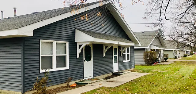 724 Waskin Dr #B — Photo 7