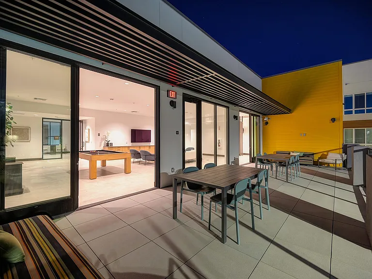 Halcyon Apartments — Photo 25