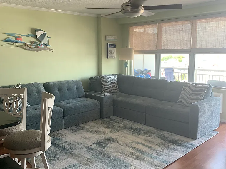9400 Atlantic Ave #702 — Photo 5