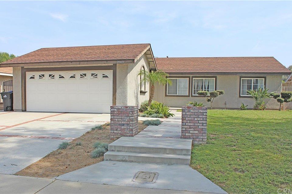 1st image of 2863 S Desert Forest Ave
