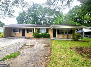 501 Ridgecrest Dr, Riverdale, GA 30274