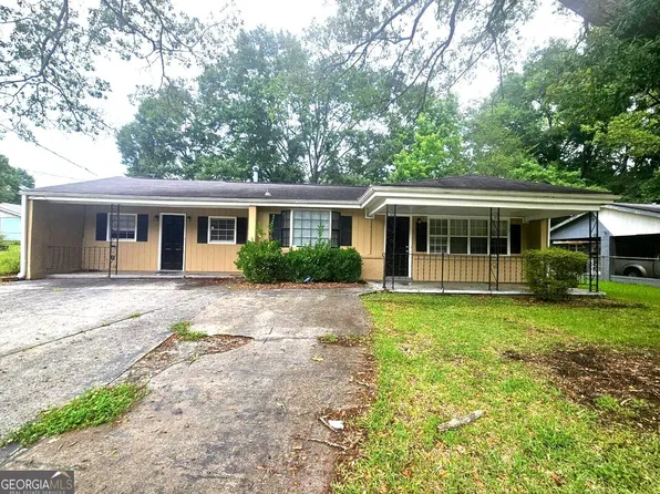 501 Ridgecrest Dr, Riverdale, GA 30274