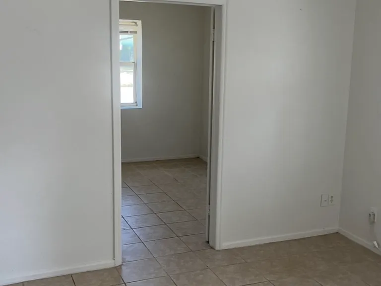 216 Nieman Ave #2 — Photo 3