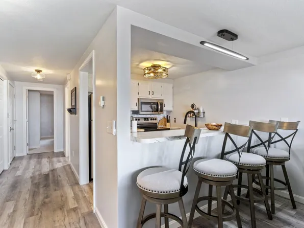 105 E Grand Ave APT 7, Old Orchard Beach, ME 04064