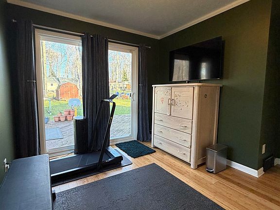 5th image of 3953 White Birch Dr