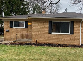 22328 Hoffman St, Saint Clair Shores, MI