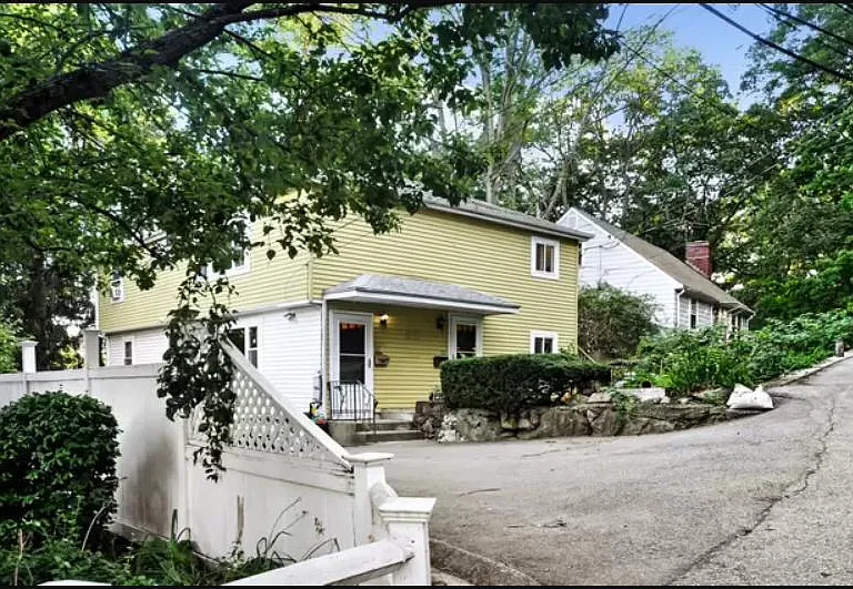 35 Summit St — Photo 1