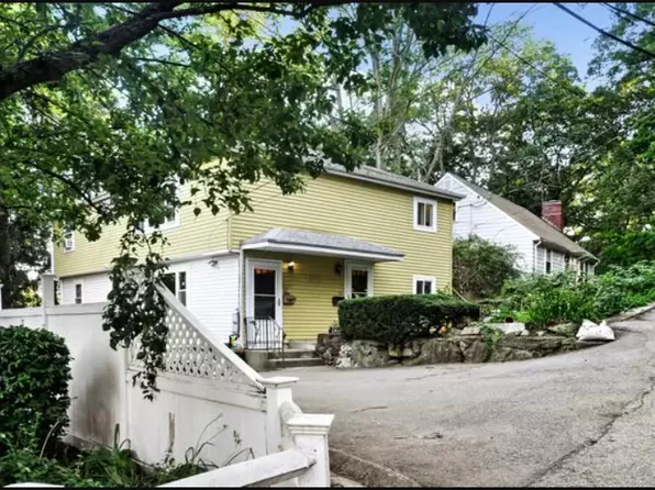 35 Summit St, Arlington, MA 02474