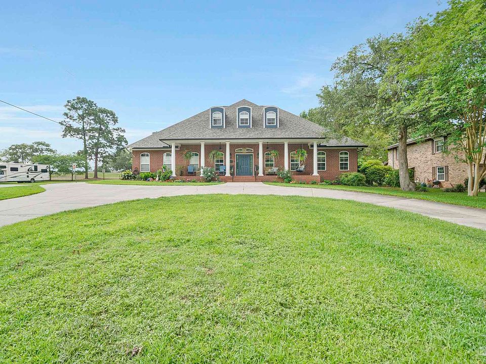 1st image of 2367 Greenbrier Blvd
