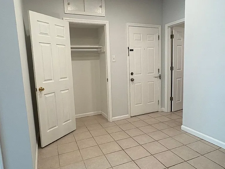 339 Danforth Ave #1F — Photo 14